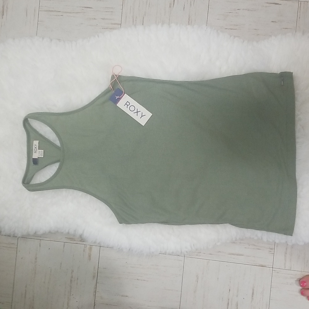 NWT  Roxy racerback tank top